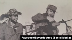 El excomandante sandinista Bayardo Arce junto al fallecido dictador cubano Fidel Castro.