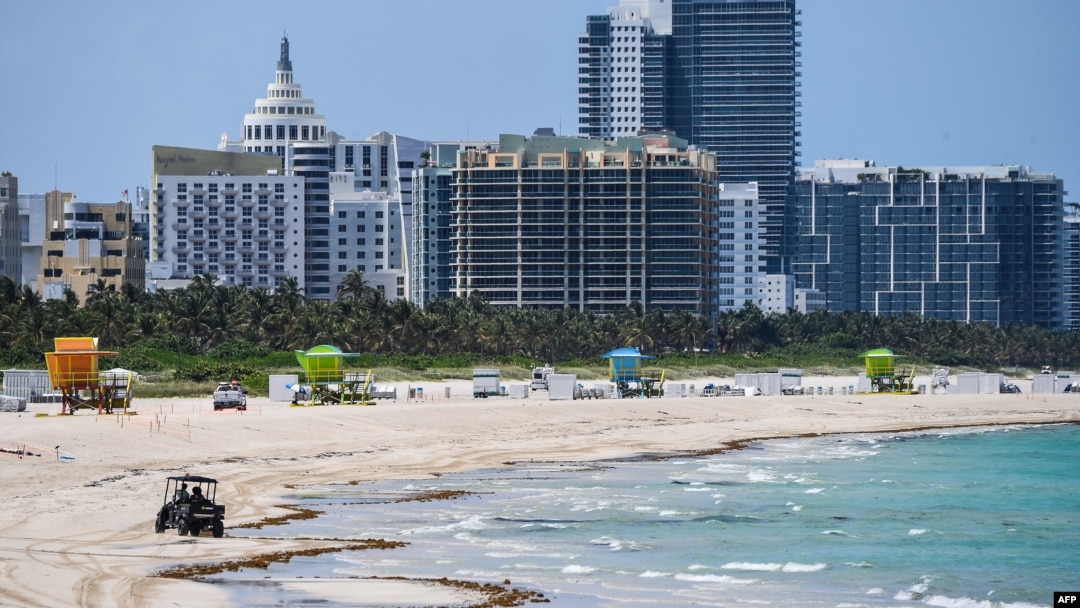 Foto Archivo. Vista de la playa de Miami Beach.