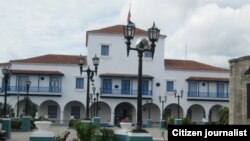 Parque Céspdes Santiago de Cuba foto Ridel Brea.