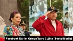 El presidente de Nicaragua Daniel Ortega y su esposa Rosario Murillo, vicepresidenta del país. 