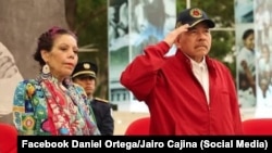 El presidente de Nicaragua Daniel Ortega y su esposa Rosario Murillo, vicepresidenta del país. 