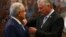 El mandatario mexicano Andrés Manuel López Obrador confirmó que no asistirá a la cumbre, en protesta por la exclusión de los gobernantes de Cuba, Miguel Díaz-Canel 
(en la foto), Nicaragua, Damiel Ortega, y Venezuela, Nicolás Maduro.  (Yamil Lage/Foto com