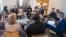 Activistas y artistas cubanos se reunieron con el secretario de Estado de
EE.UU., Antony Blinken, durante la Cumbre de las Américas.