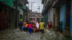 Vecinos de La Habana preocupados por derrumbes que pueda provocar el sol