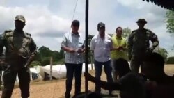 VIDEO Viceministro panameño visita a migrantes cubanos en huelga de hambre