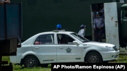 Detención de manifestantes en las protestas del 11 de julio en Cuba. (AP/Ramon Espinosa/Archivo)