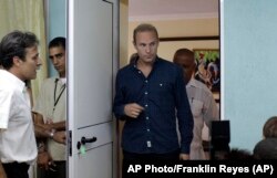 El sueco Jens Aron Modig tuvo que comparecer en una conferencia de prensa el 30 de julio de 2012 en La Habana.