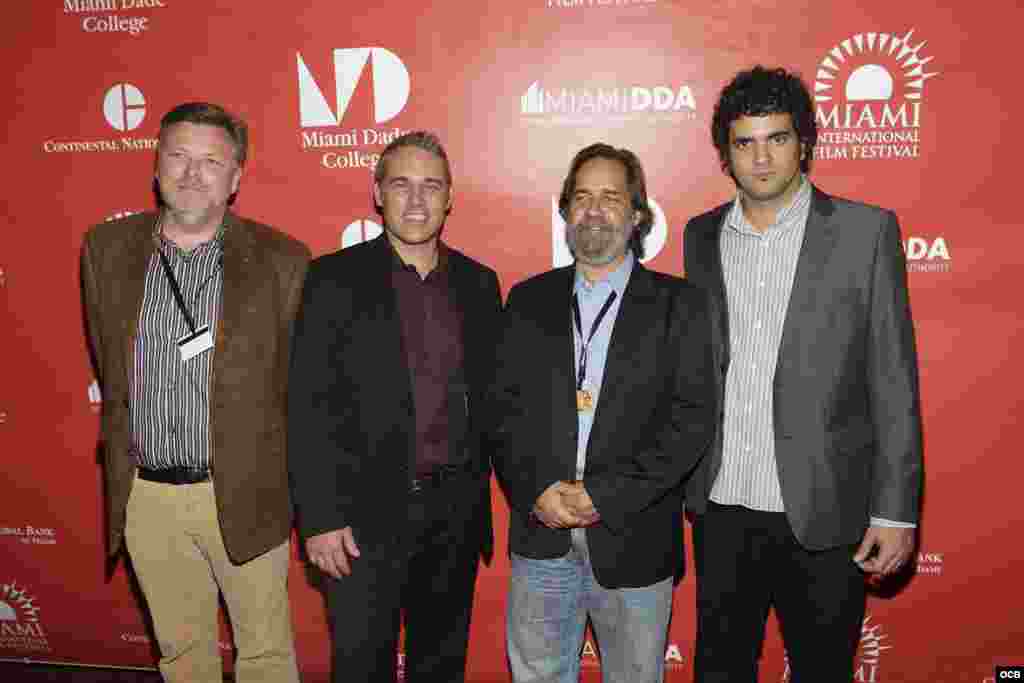 Equipo de realizaci&oacute;n de Juan de los Muertos durante la presentaci&oacute;n del filme en el Festival Internacional de Cine. Fotograf&iacute;a C Cristian Lazzari