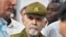 El comandante de la Revolución y exvicepresidente de Cuba, Ramiro Valdés, junto al gonernante Miguel Díaz-Canel, en septiembre de 2024, en La Habana.