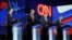 Aspirantes a la candidatura presidencial del Partido Republicano: Marco Rubio, Donald Trump, Ted Cruz y John Kasich (i-d), durante el debate de CNN celebrado en Miami (10 de marzo, 2016).