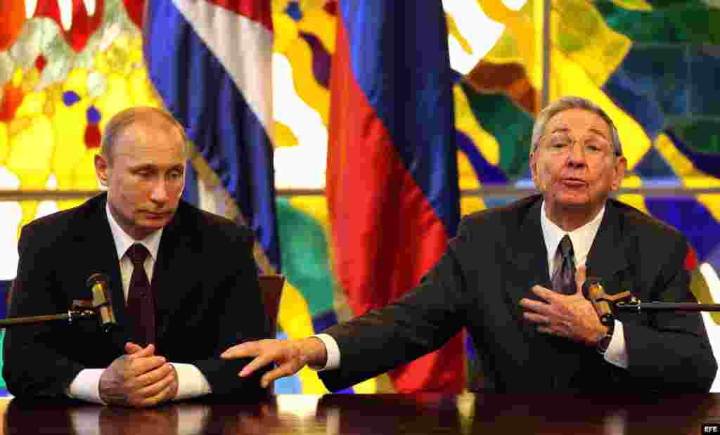 El mandatario ruso también se comprometió a reinvertir en proyectos de desarrollo en la isla 3.500 millones de dólares que Cuba quedaría debiendo a Moscú.