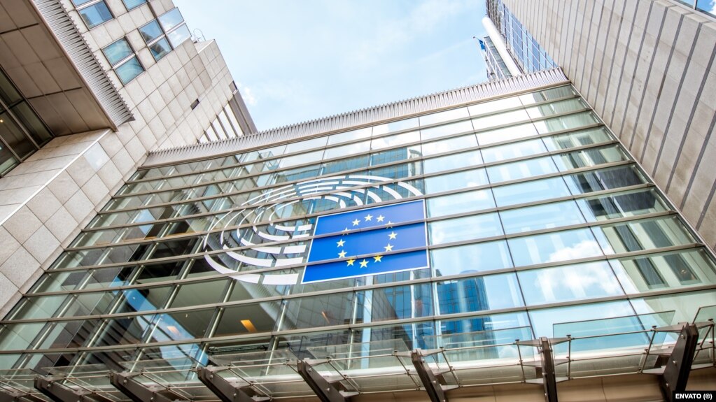 Vista de un edificio del Parlamento Europeo en Bruselas, Bélgica.