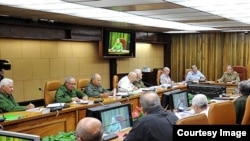Reunión del Consejo Nacional de Defensa de Cuba tras paso de Irma