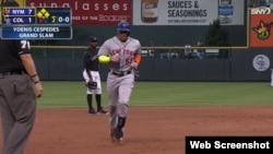 Yoenis Céspedes pegó un grand slam.