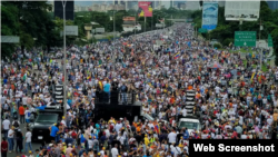 Miles de venezolanos marchan este 1ro.de julio en Caracas para apoyar a la Fiscal General, Luisa Ortega