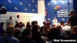 Periodistas extranjeros acreditados en Cuba durante una conferencia en el Centro de Prensa Internacional. 