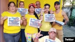 Activistas cubanos piden libertad de presos políticos en campaña "Pa’ la Calle".