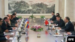 Los cancilleres de Chile y Venezuela y un viceministro cubano viajaron en representación de la CELAC a Pekín.