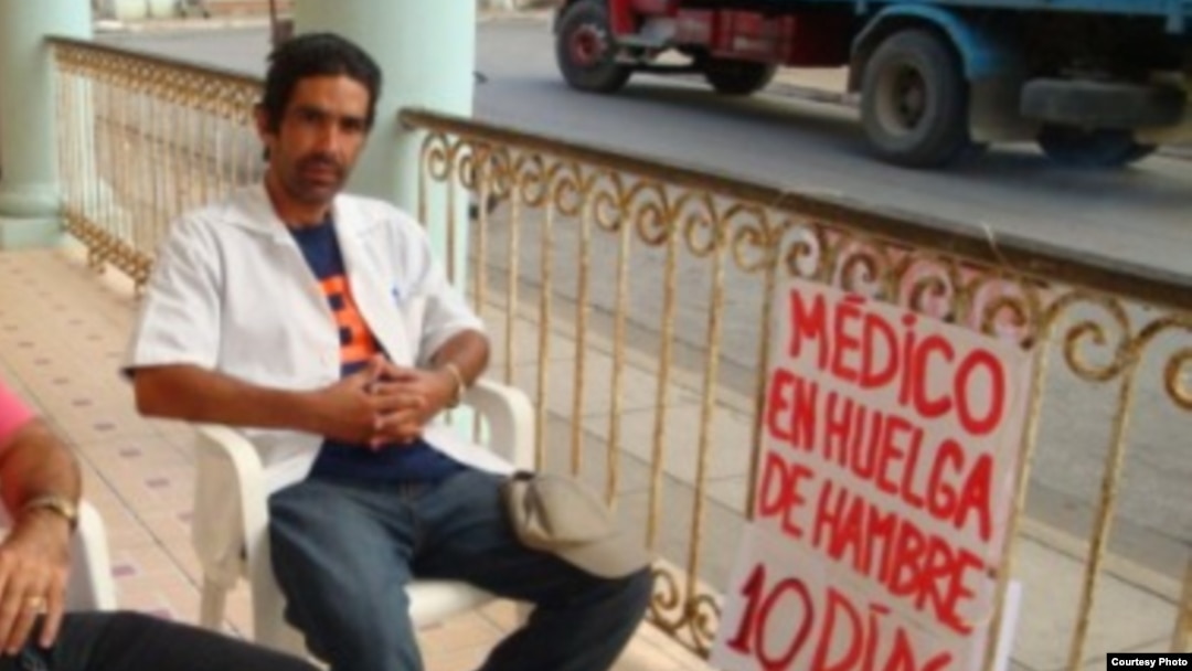 Jeovany Jiménez Vega, médico en huelga de hambre en Guanajay. 
