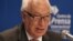 El ministro español de Asuntos Exteriores, José Manuel García-Margallo, realiza declaraciones a la prensa al concluir una visita de dos días a Cuba.