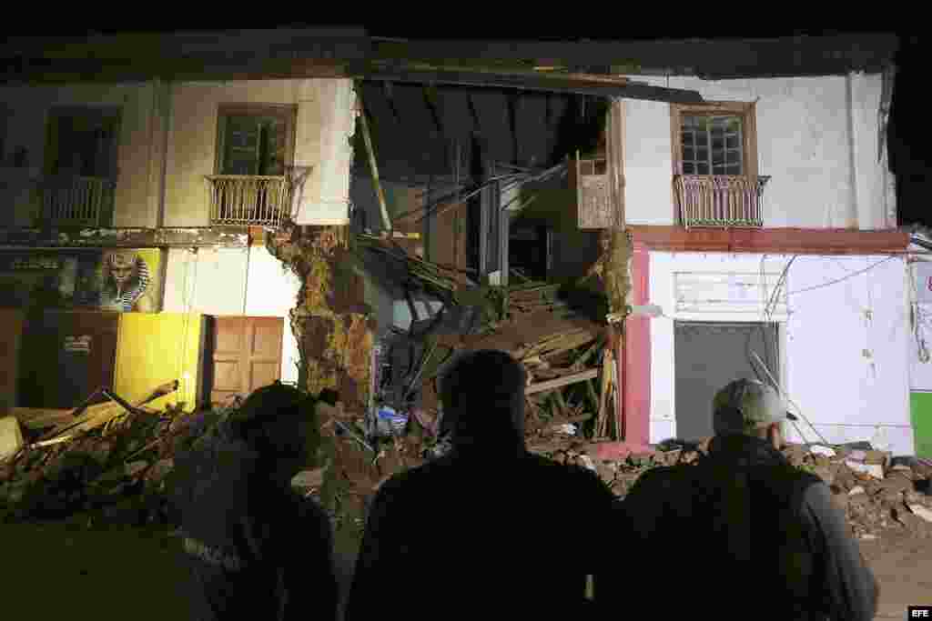Una vivienda destruída en Illapel, ciiudad cercana al epicentro del terremoto de magnitud 8,3 que azotó a Chile.