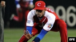 Héctor Olivera, segunda base.