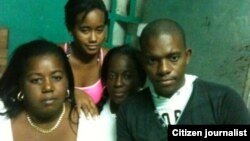 Reporta Cuba Sonia Garro y familia tras ser liberada en La Habana. Foto: María Cristina Labrada.