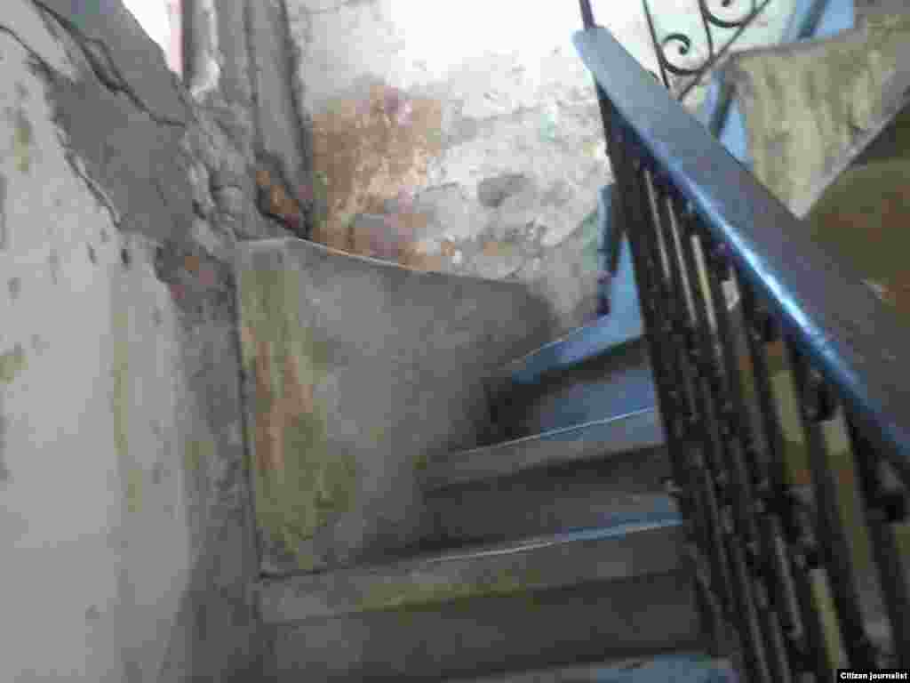 Reporta Cuba Habana edificios Foto Miladis Carnel