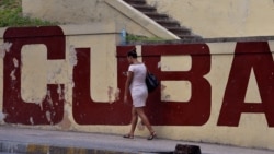 Cubanos reciben con cautela resolución 98 sobre conexión a Internet