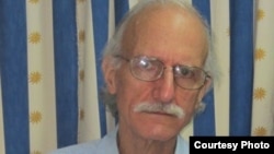 Alan Gross ha bajado de peso considerablemente durante su en cierro en Cuba