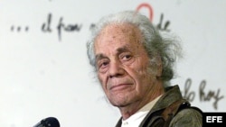 Muere a los 103 años el poeta chileno Nicanor Parra