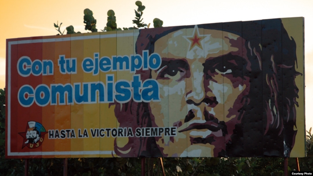 Cartel promoviendo el comunismo en Cuba. 