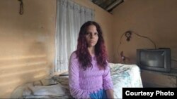 Penélope Núñez, estudiante cubana que iniciará el doceno grado mañana, sueña con sus talentos científicos en un país con libertad y oportunidades