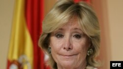 La presidenta de la Comunidad de Madrid, Esperanza Aguirre, al inicio de una rueda de prensa en la que anunció su renuncia. 
