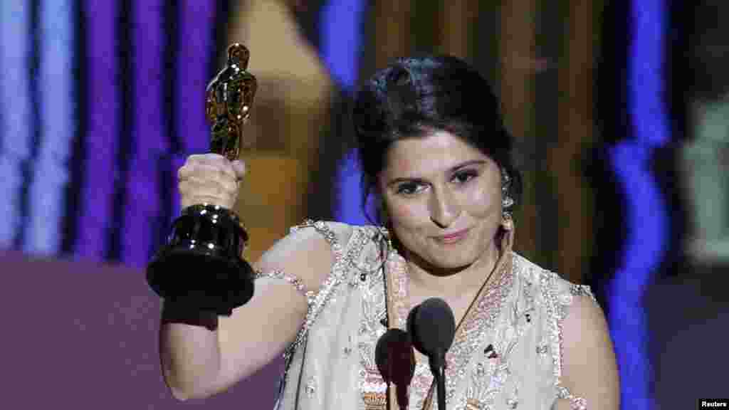 Estados Unidos - El cineasta pakistan&iacute; Sharmeen Obaid-Chinoy recibe el Oscar en la categor&iacute;a a Mejor cortometraje documental &quot;Saving Face&quot;, en el 84 aniversario del premio Oscar el 26 de febrero