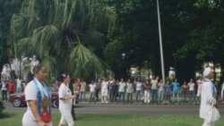 Damas de Blanco continúan su marcha por la Quinta Avenida