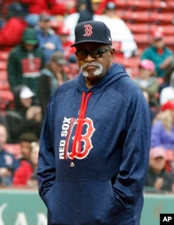 Luis Tiant, exjugador de los Medias Rojas de Boston, el 27 de mayo de 2018, en Boston. (Foto AP/Michael Dwyer)