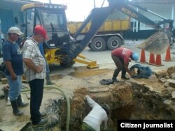 Reporta Cuba /arreglo acueducto Vueltas / foto /Raúl González