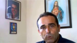 Eduardo Cardet habla sobre la condena en el PE a la "esclavitud moderna" de las misiones médicas cubanas