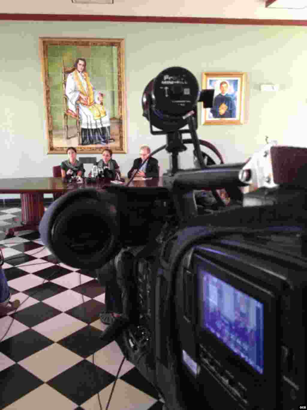 Conferencia de prensa de la familia Payá en Miami.