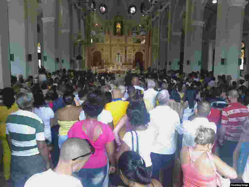 Vista interior del Santuario El Cobre, lunes 8 de septiembre 2014/ Cortesía UNPACU