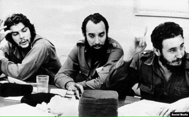 Ernesto Guevara, Antonio Núñez Jiménez y Fidel Castro.