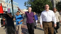 Opositores cubanos participan en una cena con legisladores de EE.UU.