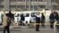 Al menos 5 heridos en un atentado contra un autobús en El Cairo. 