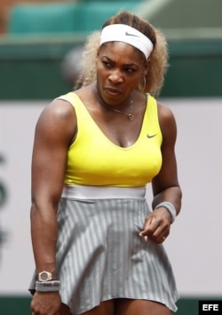 Serena Williams reacciona durante su partido contra Garbiñe Muguruza.