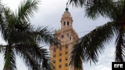  La Torre de la Libertad ubicada en la Ciudad de Miami.