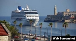 Crucero Adonia, entrando a la Bahía de La Habana