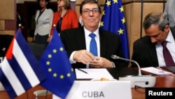 El canciller cubano Bruno Rodríguez durante una reunión con representantes de la Unión Europea. (REUTERS/Francois Lenoir)