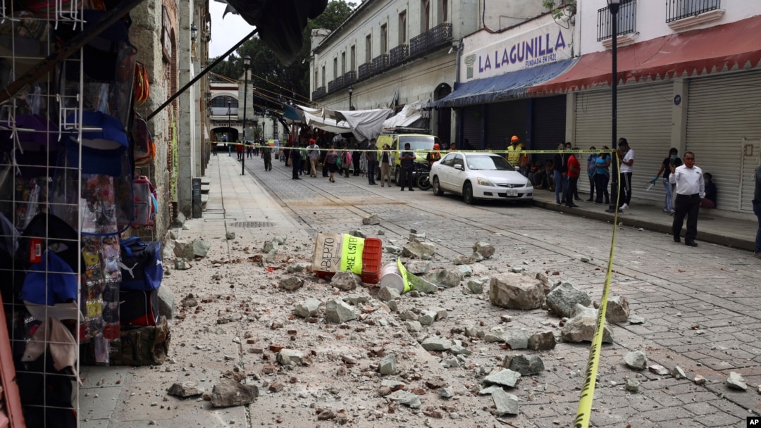 Daños en un edificio de Oaxaca, México, por el sismo. (AP/Luis Alberto Cruz Hernandez)