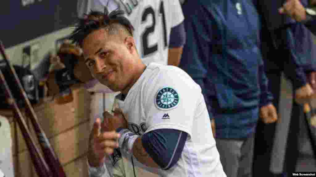 El jardinero central de los Marineros de Seattle, el villaclareño Leonys Martín, bateó para .333 (9 hits en 27 turnos), con 3 carreras impulsadas, 5 anotadas, 3 bases por bolas y 8 ponches, en los últimos 7 juegos de la temporada 2016 de las Grandes Ligas.. &nbsp;